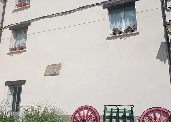 Biltegi Etxea * Alda